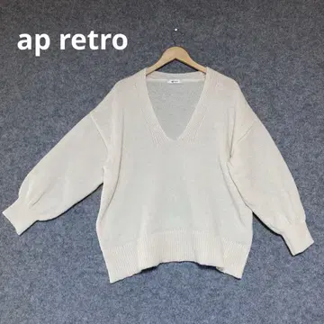 ap retro 크림색 V넥 니트