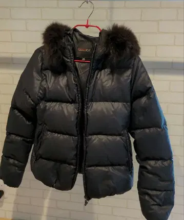 DUVETICA 블랙 다운 자켓 40