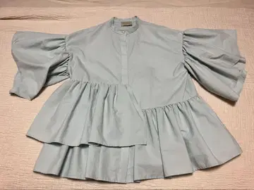 UNITED ARROWS 라이트 블루 프릴 셔츠
