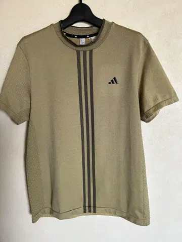 adidas 카키 골프 사이드 심리스 모크넥 반팔 셔츠