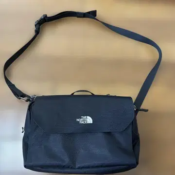 THE NORTH FACE 블랙 숄더백