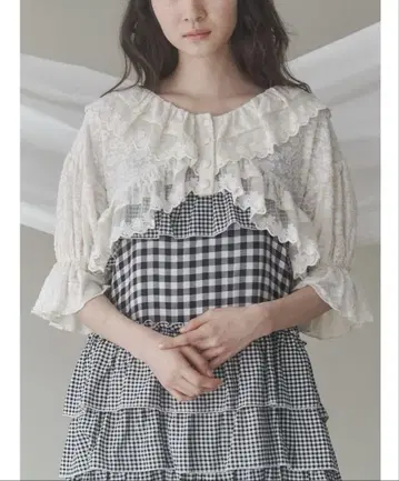 merry jenny 스캘럽 frill 볼레로 아이보리