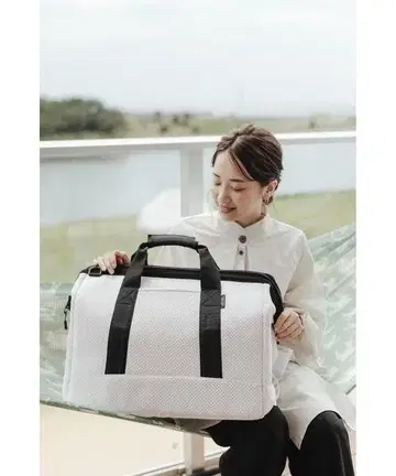 새상품급 EDITA 보스턴 백