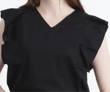 핑키앤다이안 프릴 소매 슬리브리스