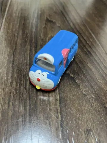 도라에몽 버스 미니카 파랑