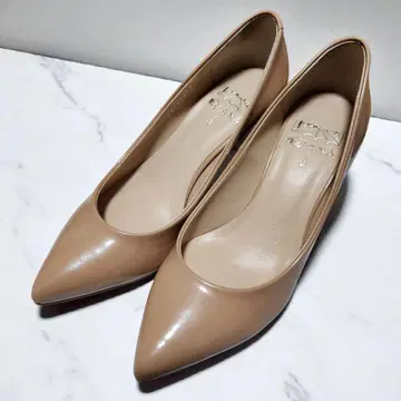[ 22cm ] 레인 펌프스 다이애나 에나멜 베이지