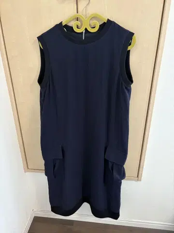 zucca 네이비 슬리브리스 원피스