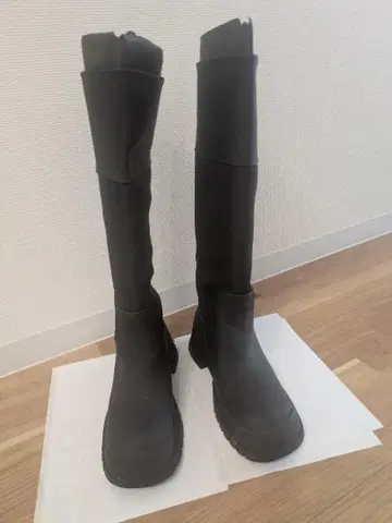 [ ZARA ] 블랙 롱부츠 고무/원단
