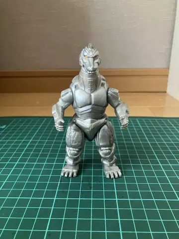메카고질라 피규어