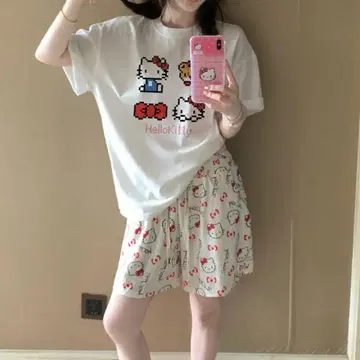 헬로키티 룸웨어 세트