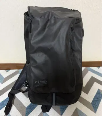 언더아머 백팩
