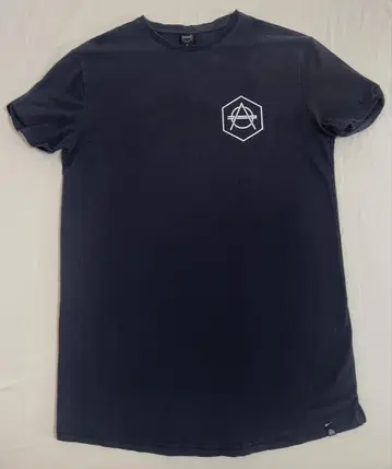 HEXAGON 블랙 T셔츠 M 사이즈