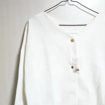 V넥 면 혼방 풀오버 티셔츠
