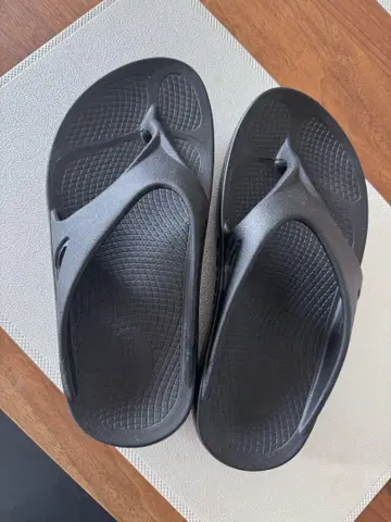 Oofos: 리커버리 샌들 블랙 27cm EU41