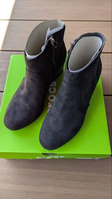 Leigh Synth Suede Wedge Bootie 25cm