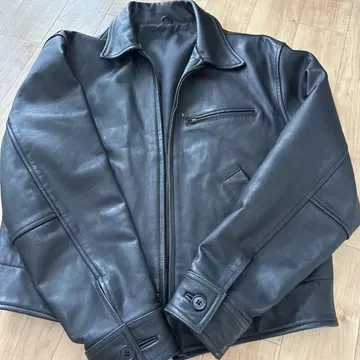 Paul Smith 블랙 가죽 자켓 L 가격 인하 가능