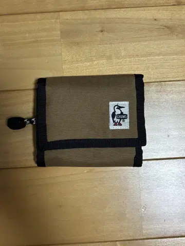 CHUMS 브라운 3단 폴더형 지갑 베이지