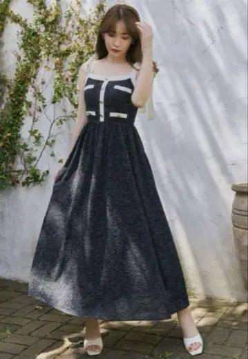 Herlipto Verona Tweed Long Dress