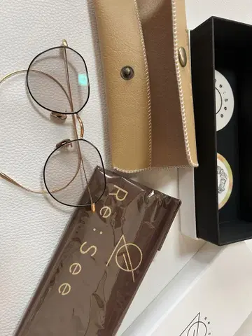 Re:See vival/Black&Redgold 로즈 그레이 25%