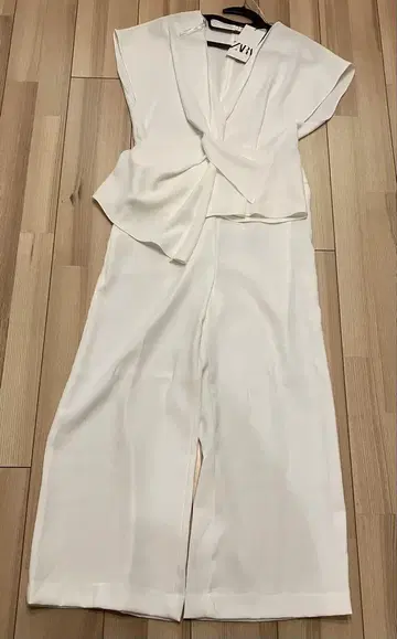 ZARA 화이트 팬츠 셋업 M