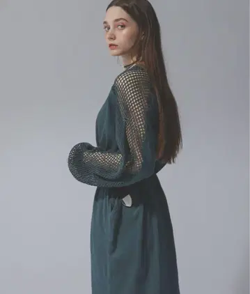 미사용 택 포함 HARE 소매 메쉬 컷 원피스