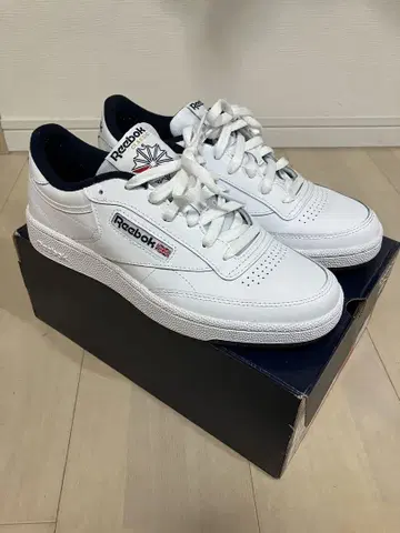 새상품급 Reebok 클럽 C CLUB C 85 화이트/네이비
