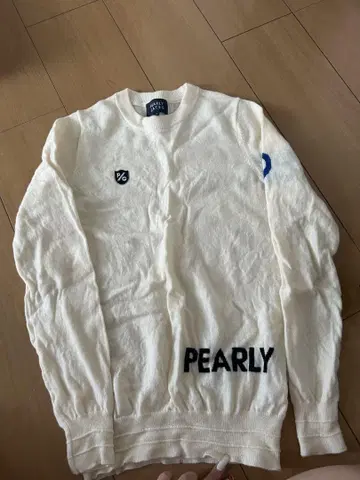 PEARLY 아이보리 스웨터