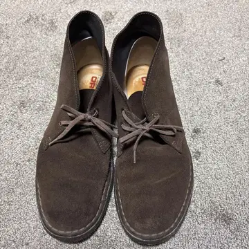 클락스 데저트 부츠 다크 브라운 UK7 아웃솔 29cm 중고품