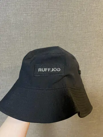 RUFFLOG 블랙 버킷햇