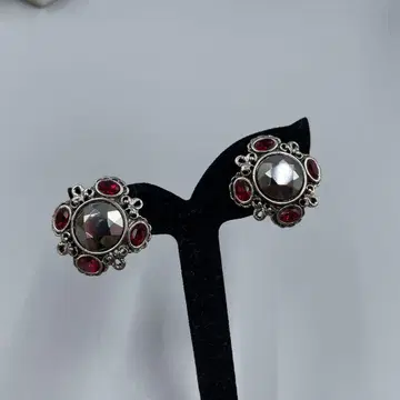 223 빈티지풍 빨간 스톤 스터드 귀걸이