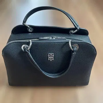 타미힐피거 백