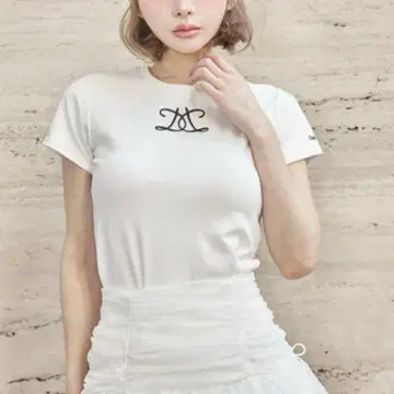 Darich 다리치 자수 로고 티셔츠