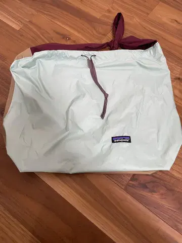 patagonia 에코백 민트 그린/버건디