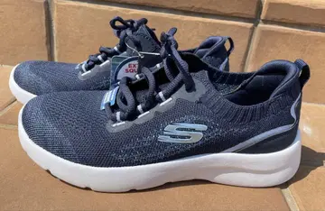 SKECHERS MEMORY FOAM 네이비 스니커즈