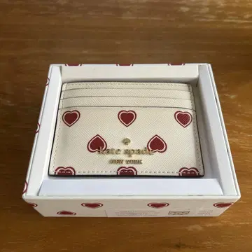 kate spade 하트 무늬 카드 케이스