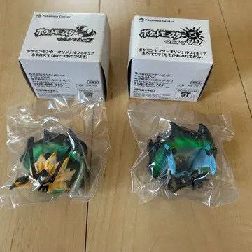 포켓몬 센터 네크로즈마 피규어 2체 세트