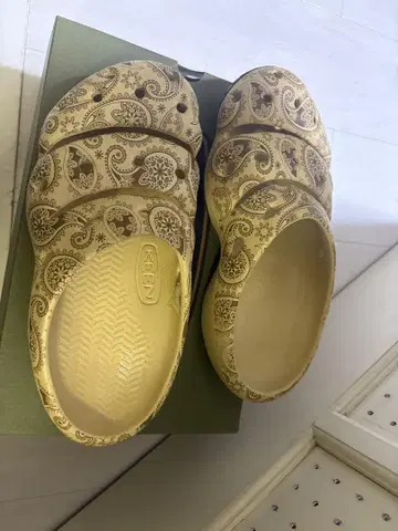 KEEN 요기 카페라떼