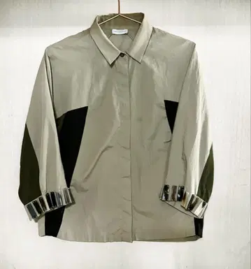 드리스 반 노튼 (Dries Van Noten) 참 장식 상의