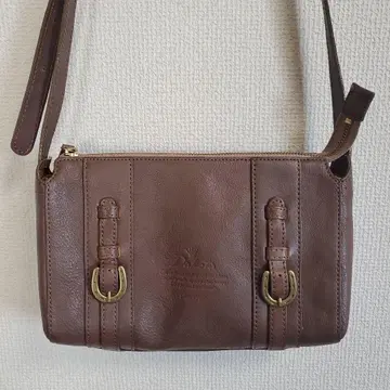 Dakota 다코타 숄더백 브라운 가죽