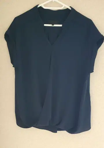UNTITLED 블라우스