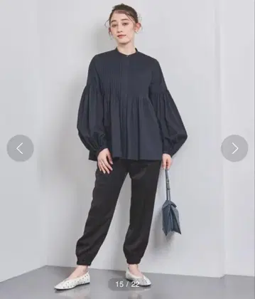 UNITED ARROWS 벌룬 턱 블라우스