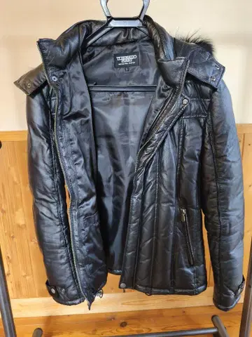 TORNADO MART 블랙 다운 자켓 L