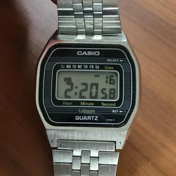 CASIO B815 남성용 손목시계