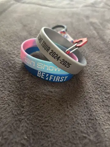 비퍼스트 BE:FIRST 러버 밴드 세트 Zepp 카라비너 포함