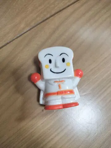 호빵맨 토스트 모양 캐릭터