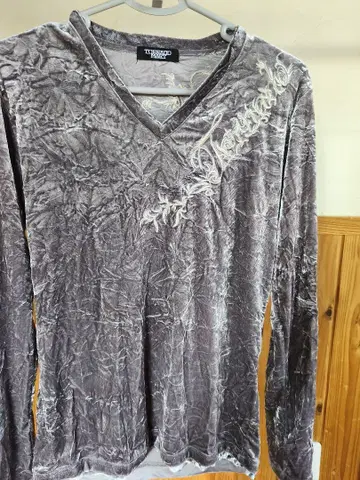 TORNADO MART 그레이 V넥 긴팔 셔츠