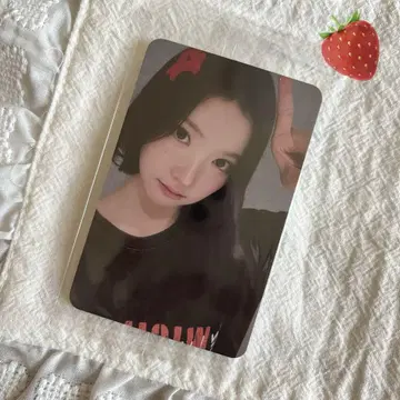 Hearts2Hearts 지우 트레이딩 카드 ktown4u k4