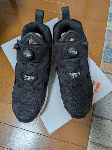 Reebok Insta Pump 블랙스