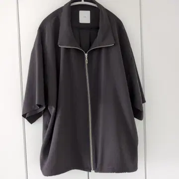 Lui's 셔츠