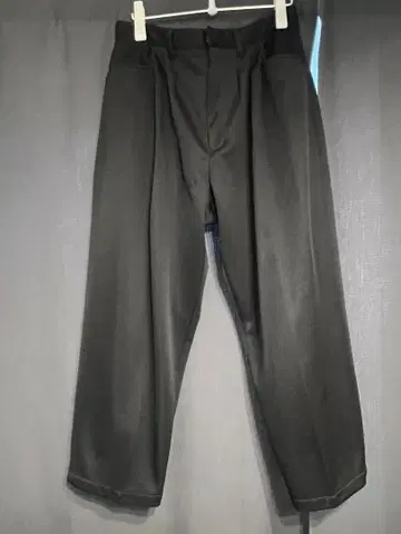Farah TWO-TUCK WIDE TAPERED PANTS JERSEY